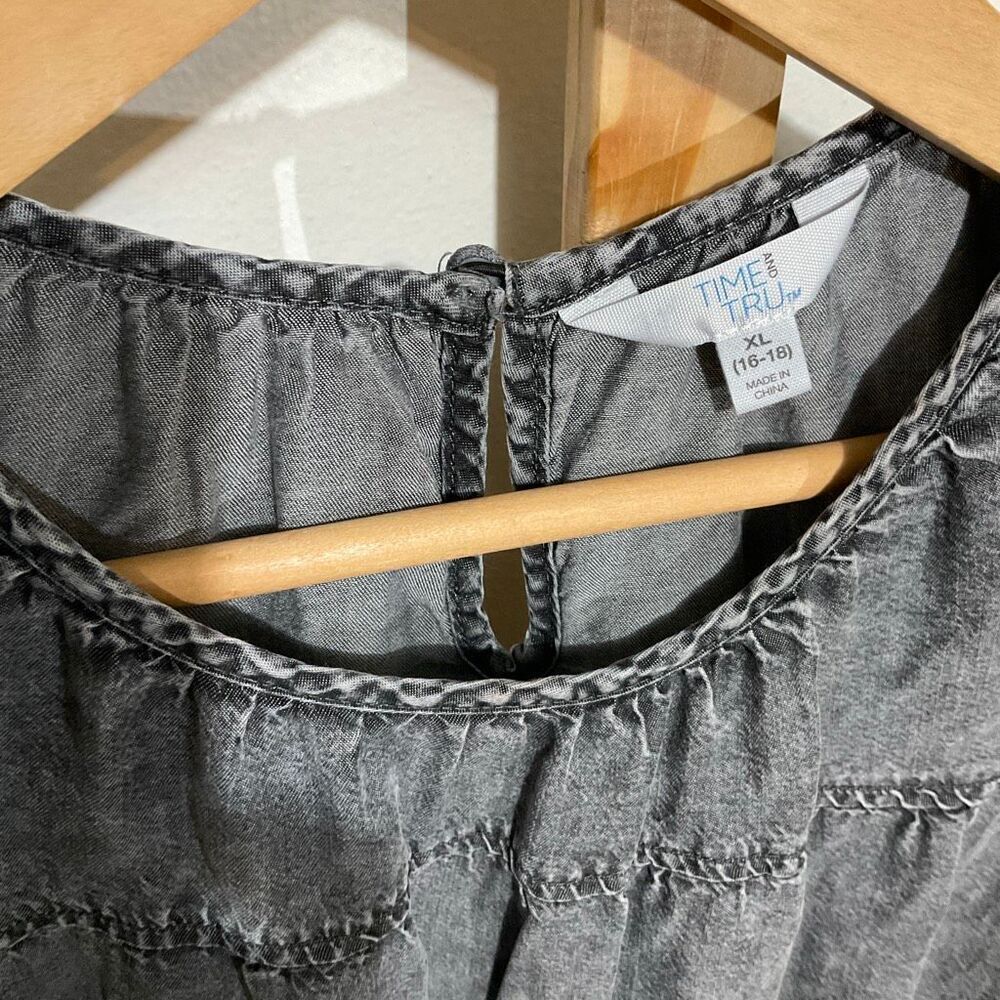 Time and Tru, flutter sleeve dress, charcoal gray pullover dress size XL above t - Picture 6 of 10